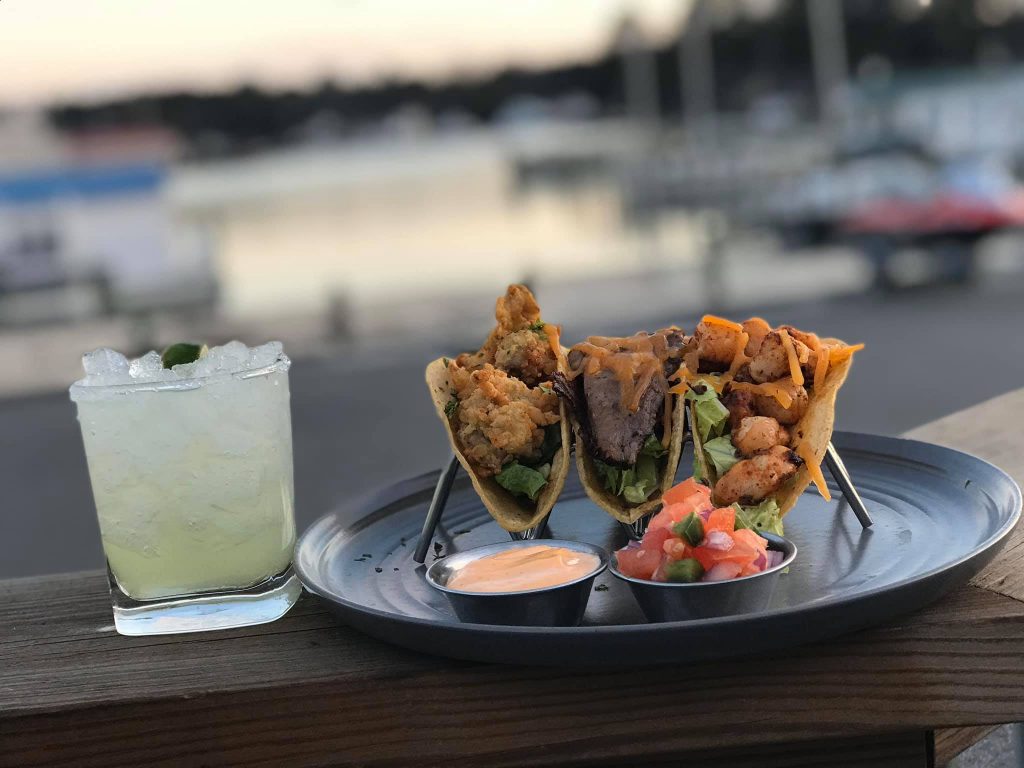 Deltaville Tap & Raw Bar | Outdoor Dining on the Rappahannock & Chesapeake Bay