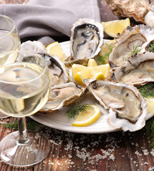 Urbanna’s Wine and Oyster Stroll